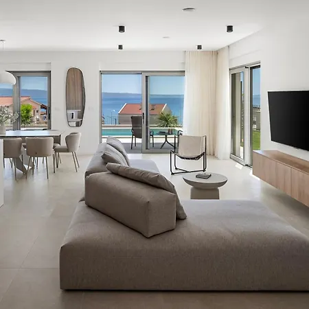 Villa Seaview Morettina, A Coastal Gem Near Split